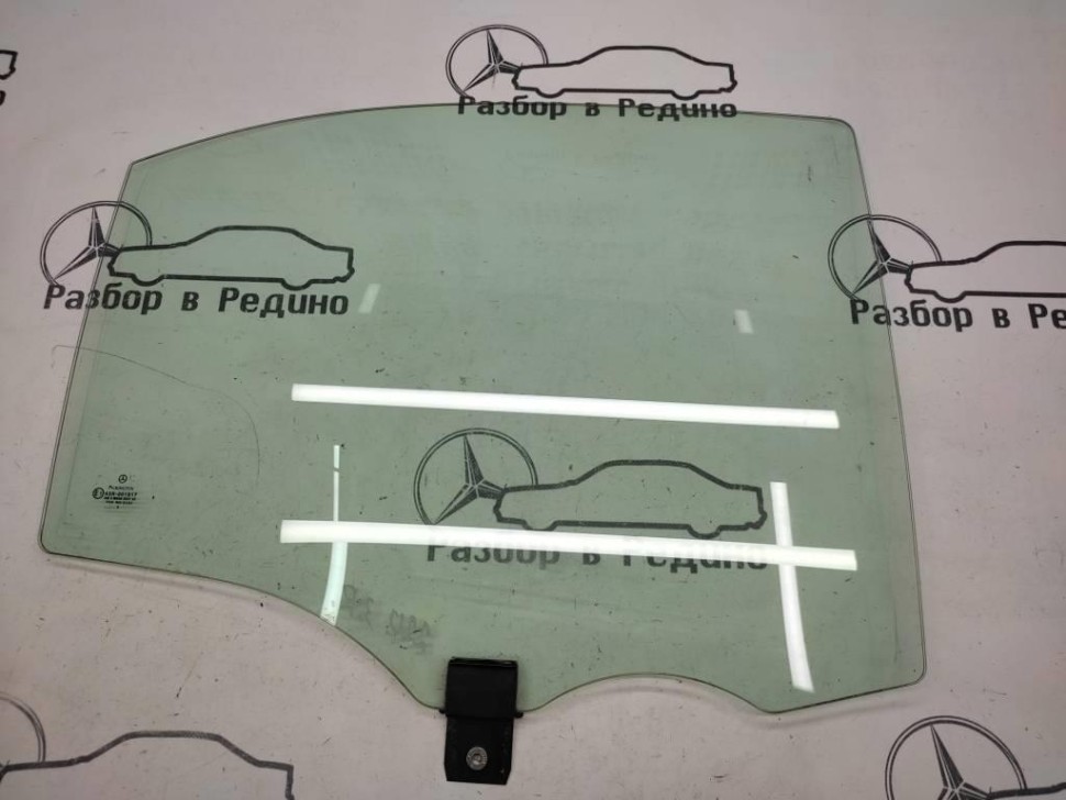 Стекло заднее правое MERCEDES-BENZ S-класс W220 (1998 - 2005) фото 1 — Разборка Мерседес