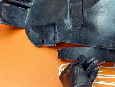 Подкрылок передний правый, задняя часть MERCEDES-BENZ CLK-класс C209/W209 (2002 - 2005) — Разборка Мерседес