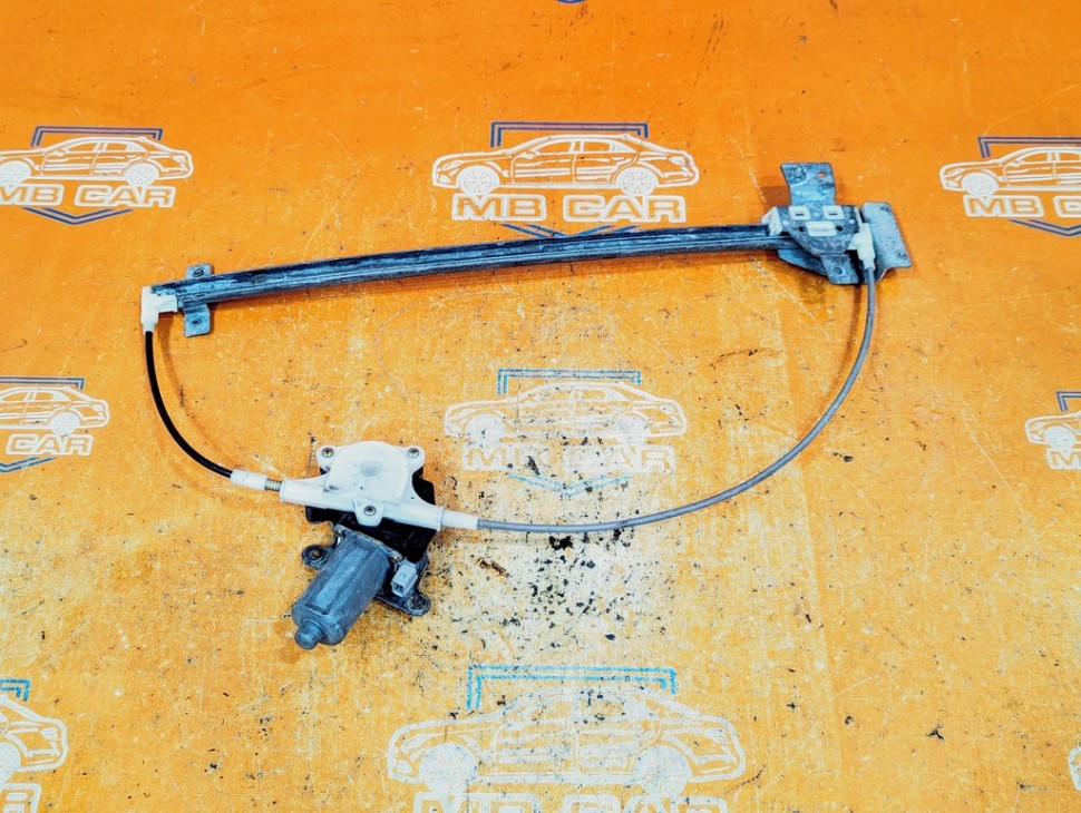 Стеклоподъемник передний левый MERCEDES-BENZ Vito W638 (1996 - 2003) фото 1 — Разборка Мерседес