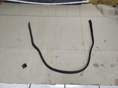 Уплотнитель моторного отсека MERCEDES-BENZ E-класс W211/S211 (2002 - 2006) — Разборка Мерседес