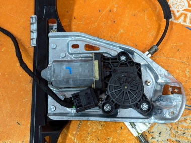 Стеклоподъемник передний левый MERCEDES-BENZ C-класс W203/S203/CL203 (2000 - 2004) — Разборка Мерседес