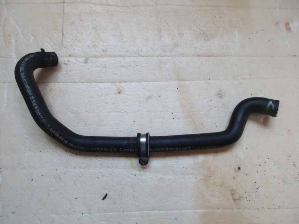Патрубок ОЖ MERCEDES-BENZ E-класс AMG W211/S211 (2002 - 2006) фото 1 — Разборка Мерседес