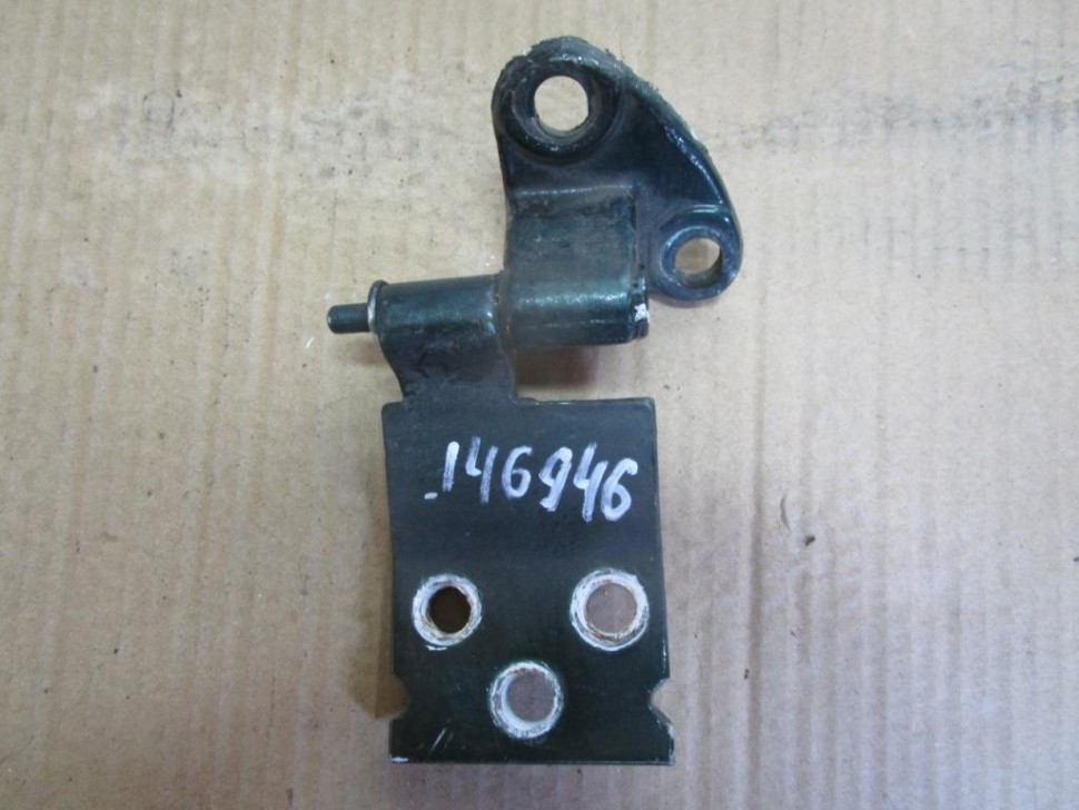 Петля двери MERCEDES-BENZ Vito W638 (1996 - 2003) фото 1 — Разборка Мерседес