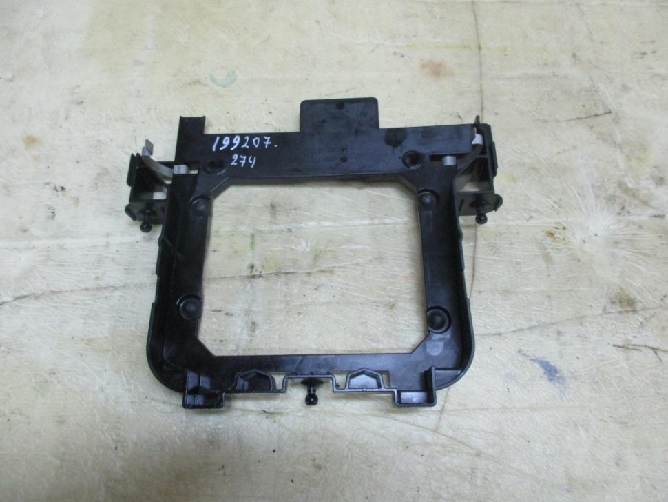 Кронштейн крепления ЭБУ MERCEDES-BENZ SLK-класс R172 (2011 - 2016) фото 1 — Разборка Мерседес