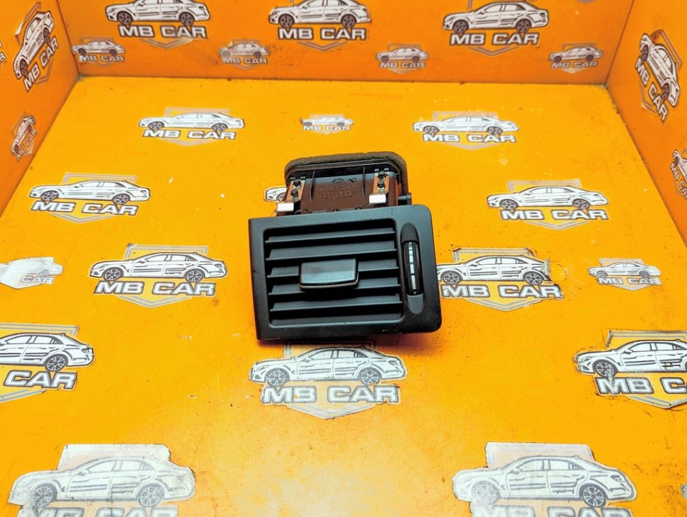 Воздуховод MERCEDES-BENZ C-класс W204/S204 (2006 - 2011) фото 1 &mdash; Разборка Мерседес