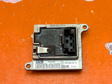Реле моторчика печки MERCEDES-BENZ S-класс W220 (1998 - 2005) — Разборка Мерседес