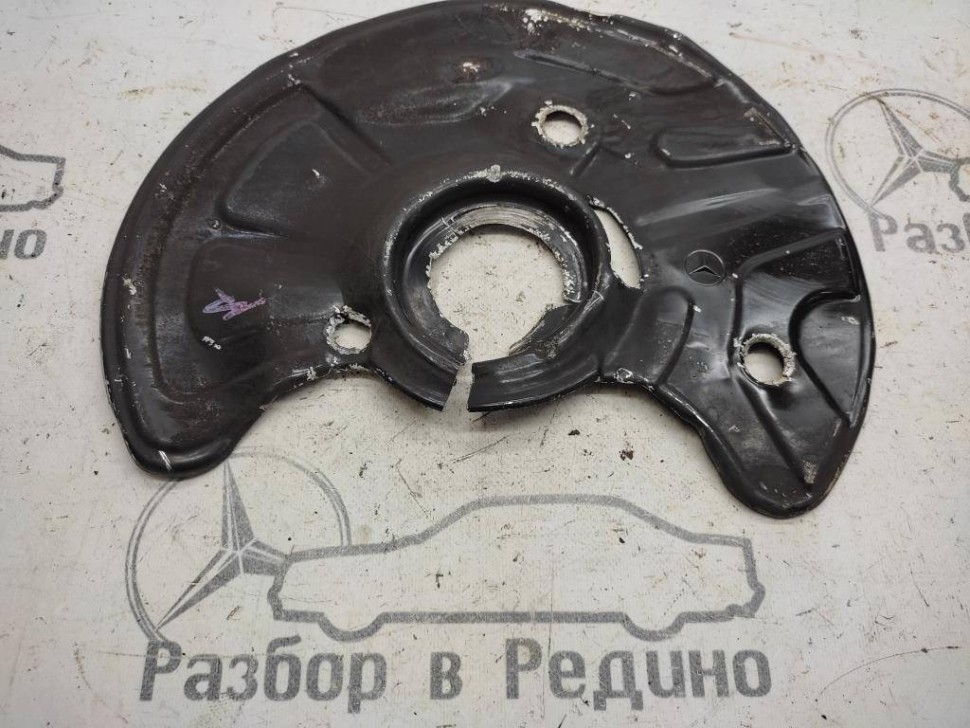 Пыльник MERCEDES-BENZ CLS-класс C219 (2004 - 2008) фото 1 — Разборка Мерседес