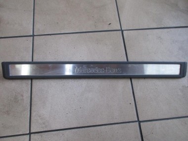 Накладка порога внутренняя MERCEDES-BENZ E-класс W211/S211 (2002 - 2006) — Разборка Мерседес