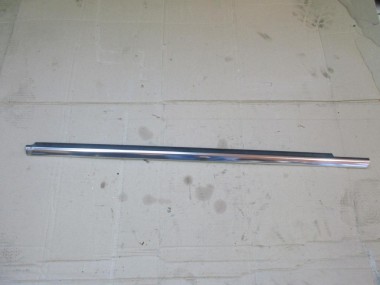 Молдинг стекла двери MERCEDES-BENZ E-класс W212/S212/C207/A207 (2009 - 2013) — Разборка Мерседес