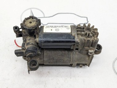 Компрессор пневмоподвески MERCEDES-BENZ S-класс W220 (1998 - 2005) — Разборка Мерседес