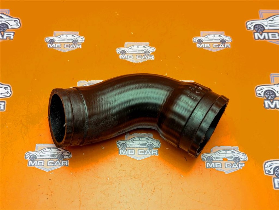 Патрубок интеркулера MERCEDES-BENZ Vito W638 (1996 - 2003) фото 1 — Разборка Мерседес