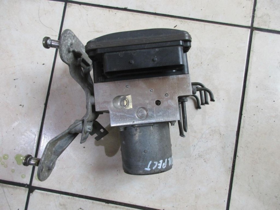 Блок ABS MERCEDES-BENZ E-класс W211/S211 рестайлинг (2006 - 2009) фото 1 — Разборка Мерседес