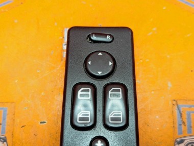 Блок кнопок стеклоподъемников MERCEDES-BENZ V-класс W638/W639 (1996 - 2003) V 220 2.1 D AT (122 л.с.) &mdash; Разборка Мерседес
