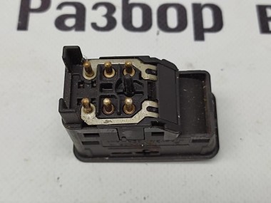 Кнопка сдвижного люка MERCEDES-BENZ W124 W124/S124/C124/A124 (1984 - 1993) — Разборка Мерседес