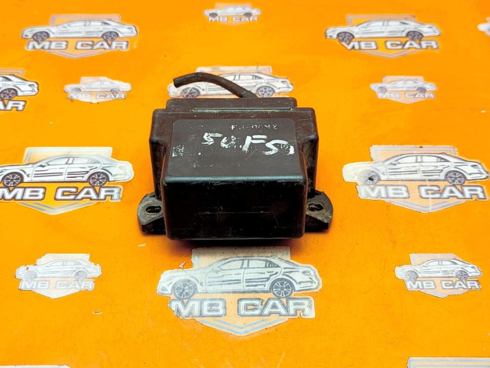 Реле свечей накала MERCEDES-BENZ C-класс W202/S202 (1993 - 1997) фото 1 &mdash; Разборка Мерседес