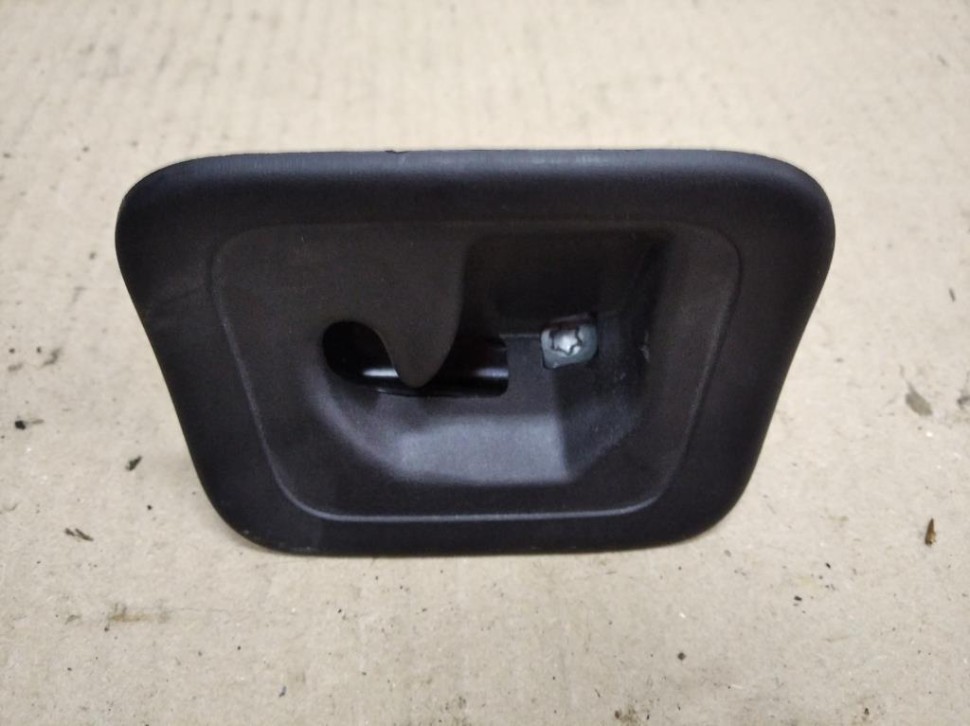 Кронштейн сетки багажника MERCEDES-BENZ C-класс W204/S204 (2006 - 2011) фото 1 — Разборка Мерседес