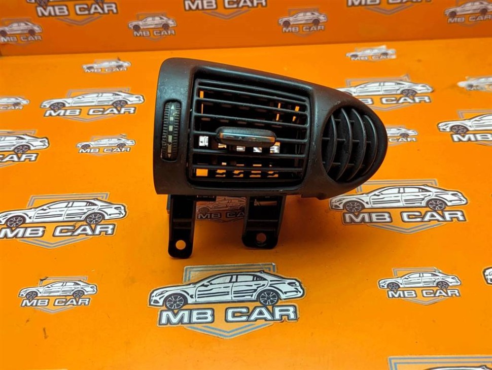 Воздуховод MERCEDES-BENZ C-класс W203/S203/CL203 (2000 - 2004) фото 1 — Разборка Мерседес