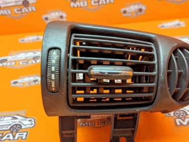 Воздуховод MERCEDES-BENZ C-класс W203/S203/CL203 (2000 - 2004) — Разборка Мерседес