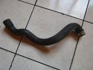 Патрубок радиатора MERCEDES-BENZ E-класс W211/S211 (2002 - 2006) — Разборка Мерседес