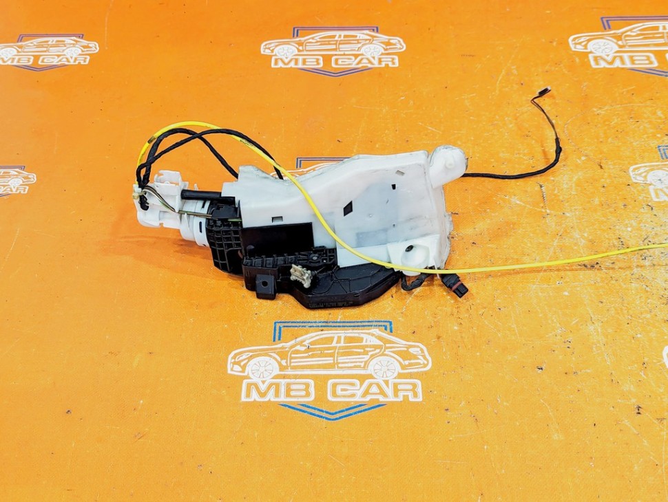 Замок двери передней левой MERCEDES-BENZ S-класс W220 (1998 - 2005) фото 1 — Разборка Мерседес