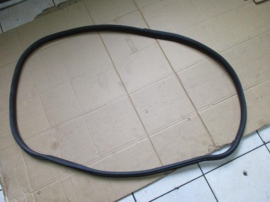 Уплотнитель дверного проема ( на кузове ) MERCEDES-BENZ CLS-класс C257 (2017 - 2021) — Разборка Мерседес