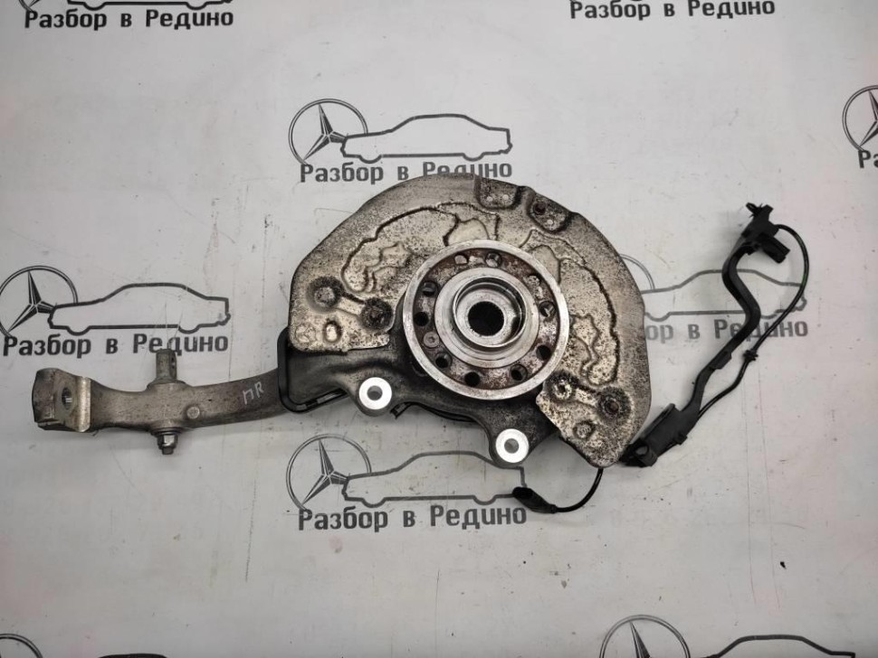 Кулак поворотный передний правый MERCEDES-BENZ GLC-класс X253 (2015 - 2019) фото 1 — Разборка Мерседес