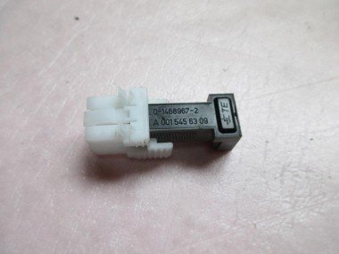 Выключатель стоп-сигнала MERCEDES-BENZ C-класс W205/S205/C205/A205 (2014 - 2018) — Разборка Мерседес