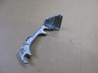 Кронштейн корпуса воздушного фильтра MERCEDES-BENZ E-класс W212/S212/C207/A207 рестайлинг (2013 - 2016) — Разборка Мерседес