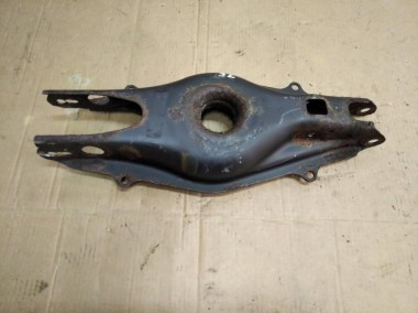 Рычаг задней стойки (лодка) MERCEDES-BENZ C-класс W204/S204 (2006 - 2011) — Разборка Мерседес