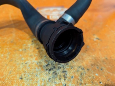 Патрубок радиатора MERCEDES-BENZ E-класс W212/S212/C207/A207 рестайлинг (2013 - 2016) — Разборка Мерседес