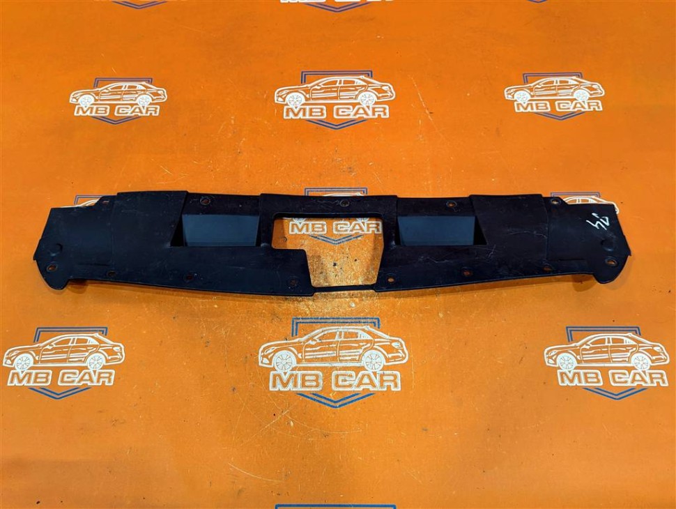 Кожух радиатора MERCEDES-BENZ X-класс I (2017 - 2020) фото 1 — Разборка Мерседес