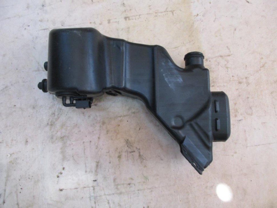 Бачок омывателя MERCEDES-BENZ GLC-класс X253 (2015 - 2019) фото 1 — Разборка Мерседес