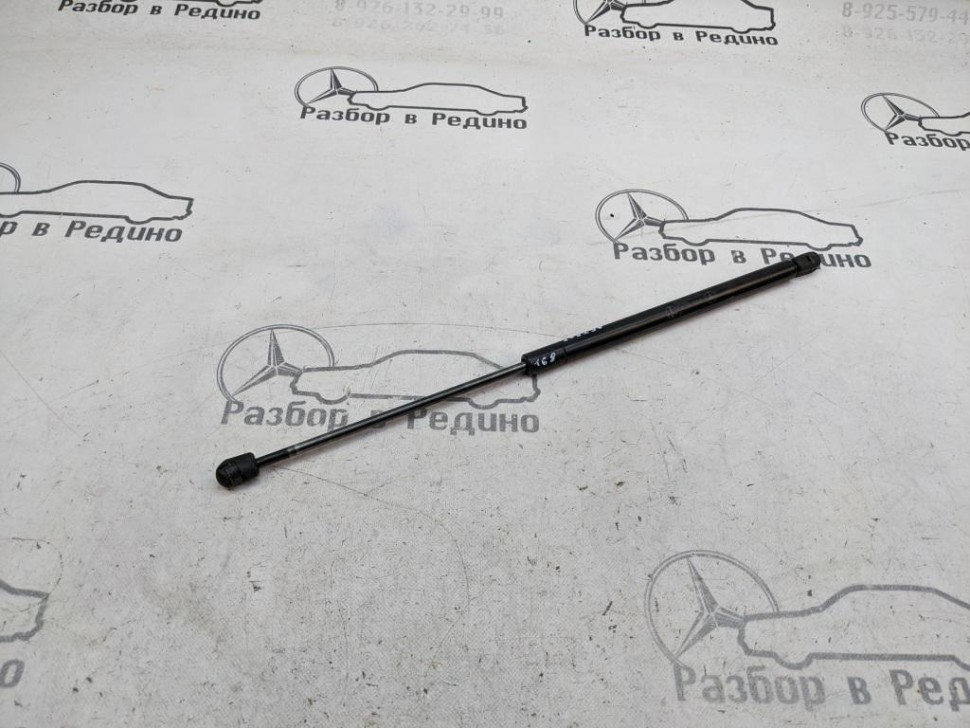Амортизатор крышки багажника MERCEDES-BENZ A-класс W168 (1997 - 2001) фото 1 — Разборка Мерседес