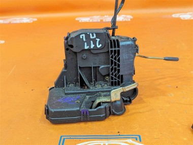 Замок двери передней левой MERCEDES-BENZ E-класс W211/S211 (2002 - 2006) — Разборка Мерседес