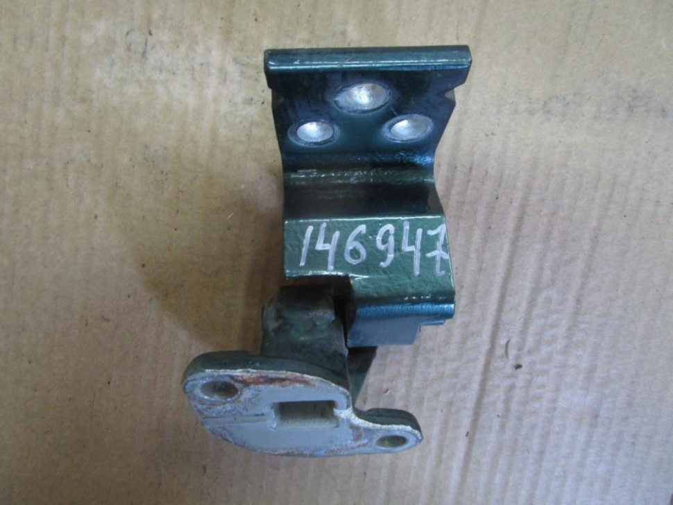 Петля двери MERCEDES-BENZ Vito W638 (1996 - 2003) фото 1 — Разборка Мерседес