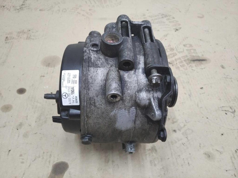 Генератор MERCEDES-BENZ C-класс W203/S203/CL203 (2000 - 2004) фото 1 — Разборка Мерседес