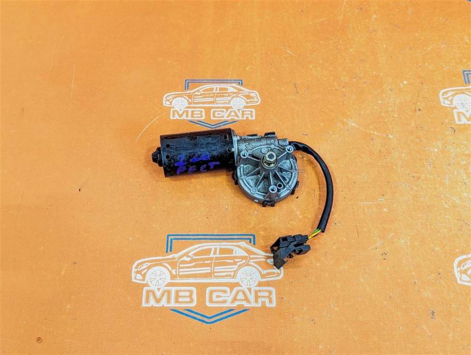 Моторчик дворников передний MERCEDES-BENZ S-класс W220 (1998 - 2005) фото 1 — Разборка Мерседес