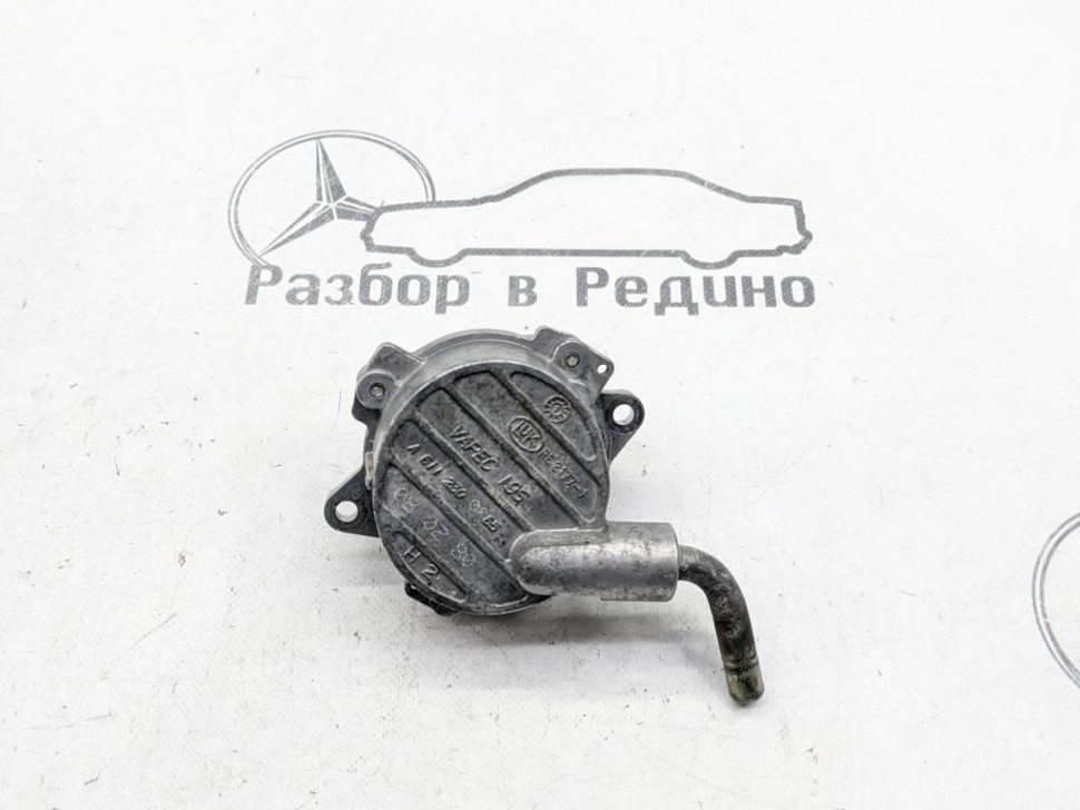 Насос вакуумный MERCEDES-BENZ C-класс W203/S203/CL203 (2000 - 2004) фото 1 — Разборка Мерседес