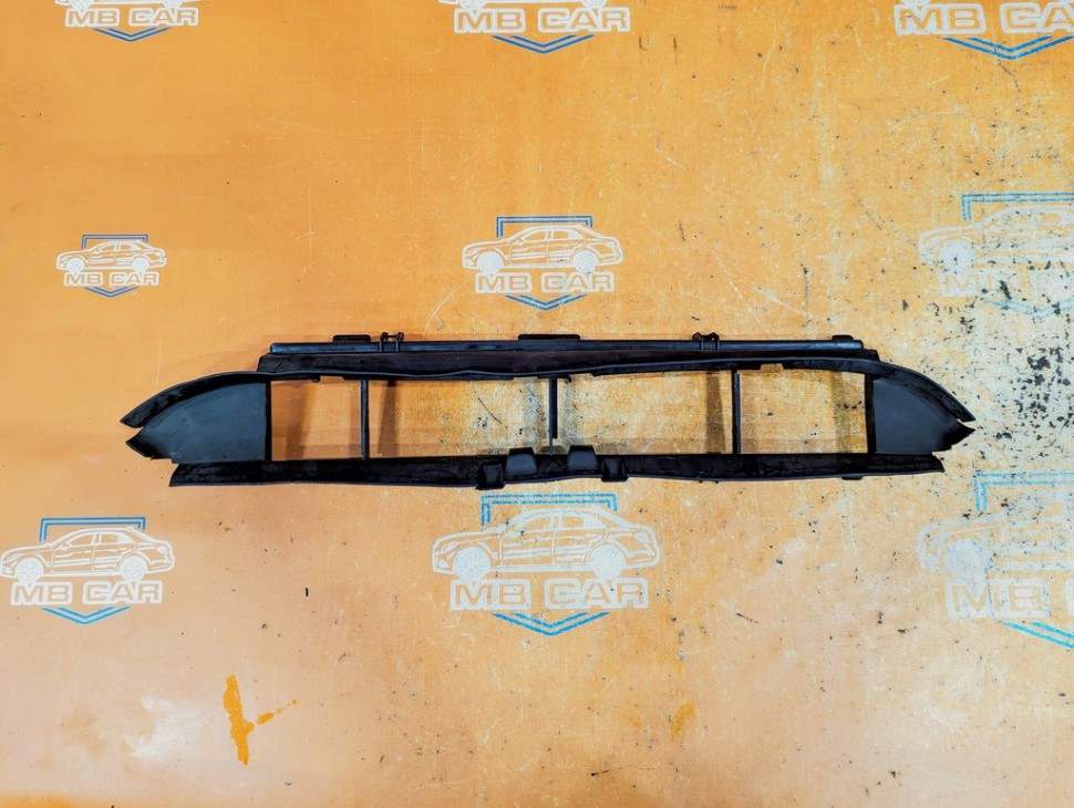 Воздухозаборник MERCEDES-BENZ E-класс W210/S210 рестайлинг (1999 - 2003) фото 1 — Разборка Мерседес