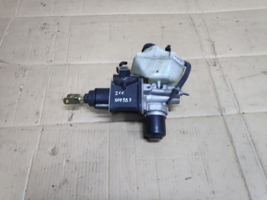 Главный тормозной цилиндр MERCEDES-BENZ E-класс W211/S211 (2002 - 2006) — Разборка Мерседес