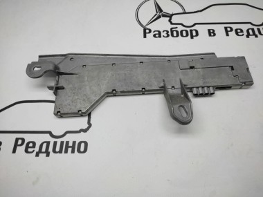 Усилитель антенны MERCEDES-BENZ CLS-класс C219 (2004 - 2008) — Разборка Мерседес