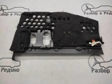 Накладка торпеды MERCEDES-BENZ M-класс W164 (2005 - 2008) — Разборка Мерседес