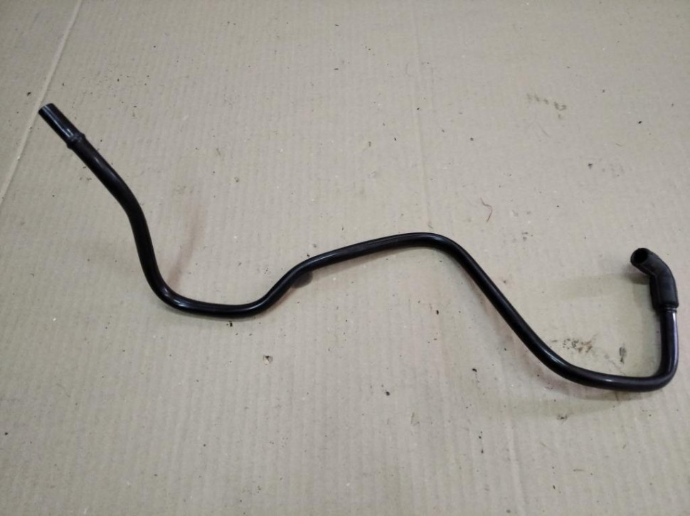 Трубка вакуумная MERCEDES-BENZ S-класс W221 (2005 - 2009) фото 1 — Разборка Мерседес