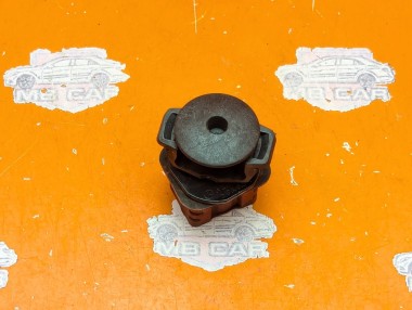 Опора радиатора MERCEDES-BENZ E-класс W211/S211 (2002 - 2006) &mdash; Разборка Мерседес