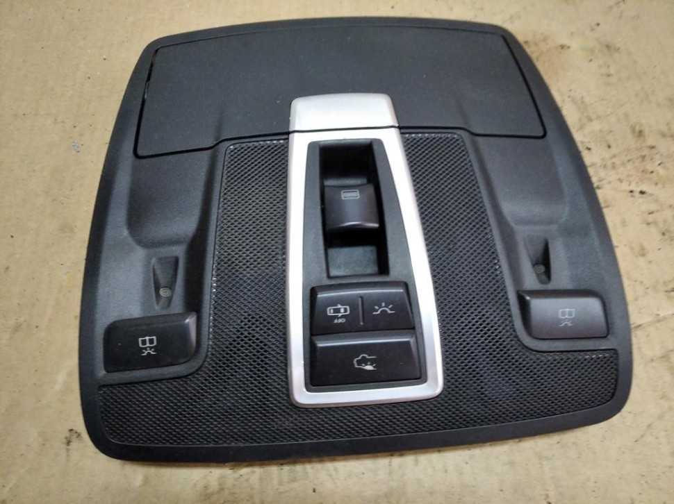 Плафон салона MERCEDES-BENZ GLE-класс W166 (2015 - 2018) фото 1 — Разборка Мерседес