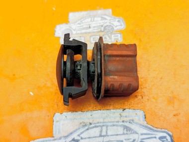 Опора радиатора MERCEDES-BENZ A-класс W169 рестайлинг (2008 - 2012) — Разборка Мерседес