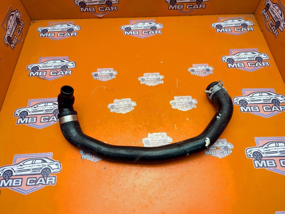 Патрубок ОЖ MERCEDES-BENZ M-класс W164 (2005 - 2008) фото 1 — Разборка Мерседес