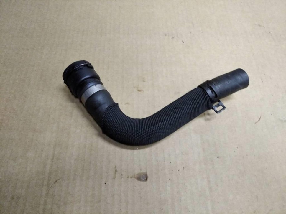 Патрубок ОЖ MERCEDES-BENZ GLE-класс AMG W166 (2015 - 2019) фото 1 — Разборка Мерседес