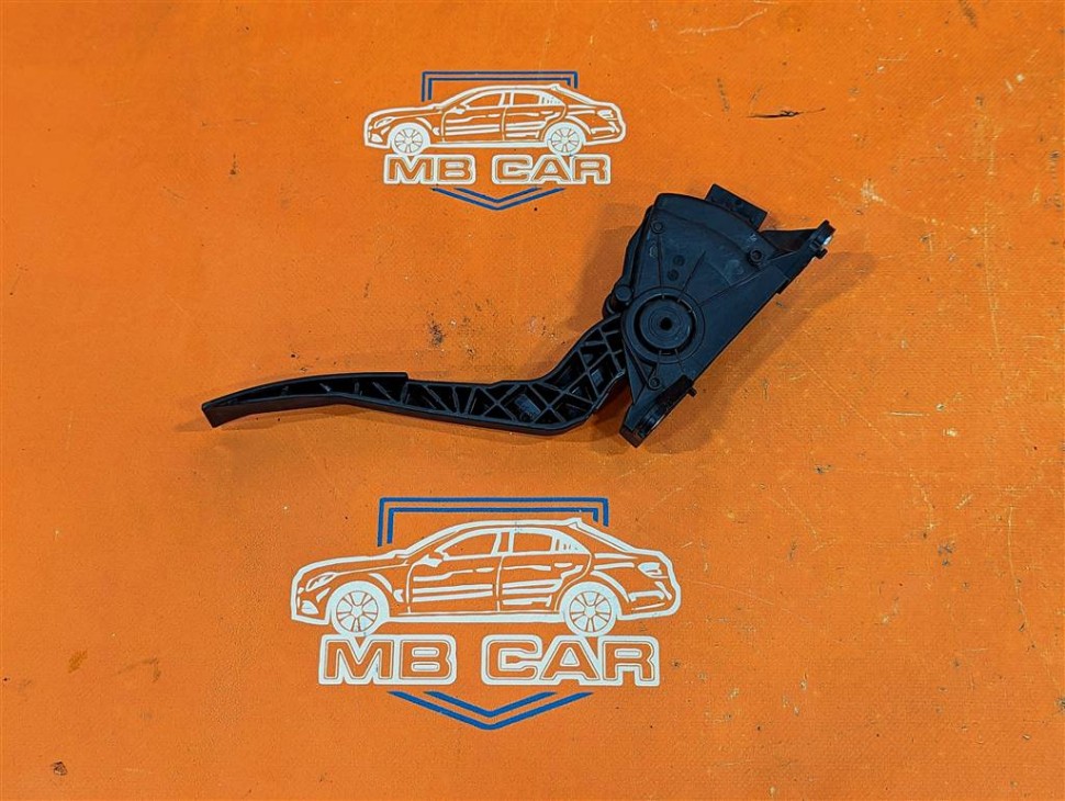 Педаль газа электронная MERCEDES-BENZ X-класс I (2017 - 2020) фото 1 — Разборка Мерседес