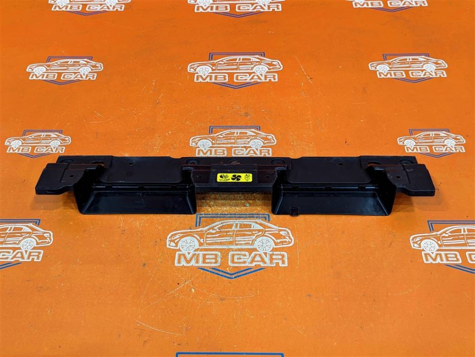 Кожух радиатора MERCEDES-BENZ X-класс I (2017 - 2020) фото 1 — Разборка Мерседес